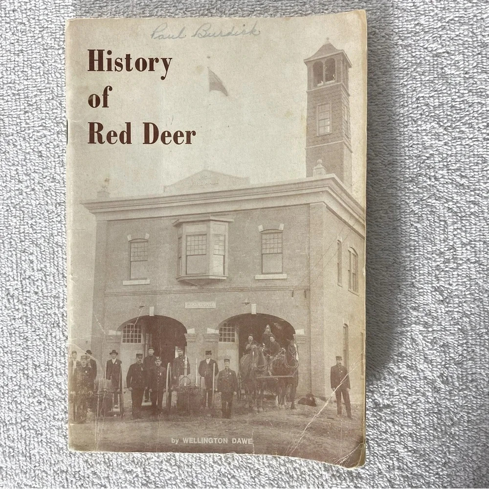 5/$35 Vintage 1970’s History Of Red Deer Book